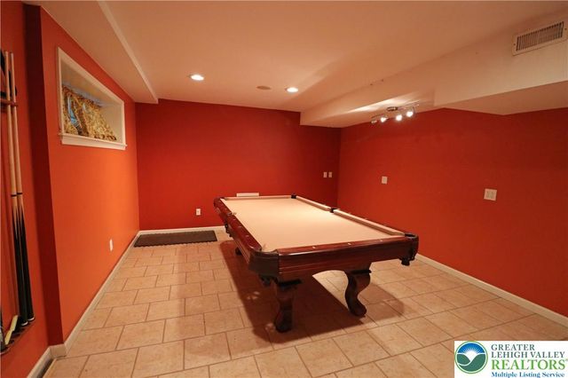 2127 Sherbrooke Drive, Lower Saucon Twp, PA 18015