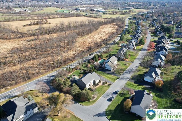 2127 Sherbrooke Drive, Lower Saucon Twp, PA 18015