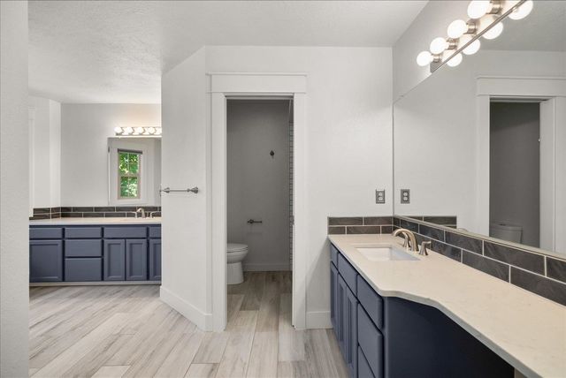 1114 E 19th Ave, Spokane, WA 99203