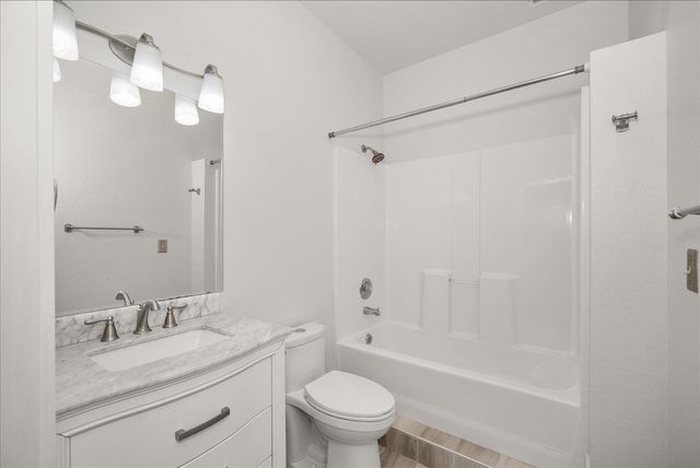 1114 E 19th Ave, Spokane, WA 99203