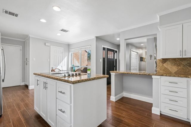 12415 Rocky Knoll Drive, Houston, TX 77077