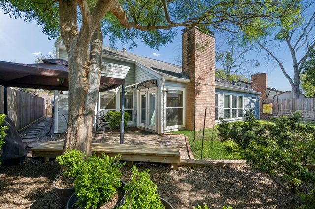 12415 Rocky Knoll Drive, Houston, TX 77077