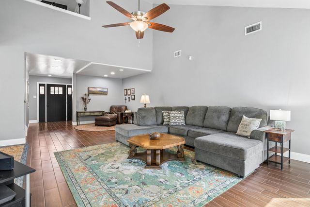 12415 Rocky Knoll Drive, Houston, TX 77077