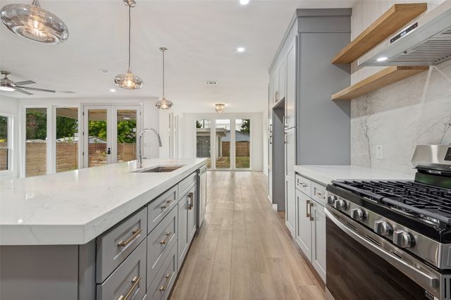 514 S Marlborough Avenue, Dallas, TX 75208