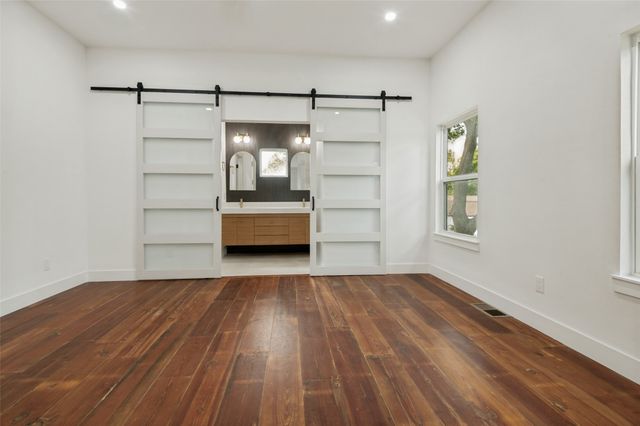 514 S Marlborough Avenue, Dallas, TX 75208