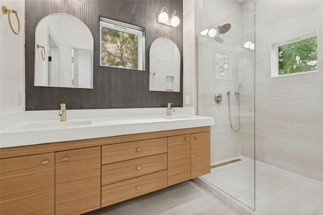 514 S Marlborough Avenue, Dallas, TX 75208