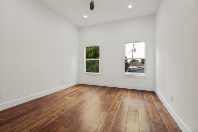 514 S Marlborough Avenue, Dallas, TX 75208