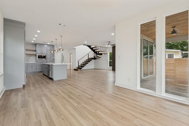 514 S Marlborough Avenue, Dallas, TX 75208