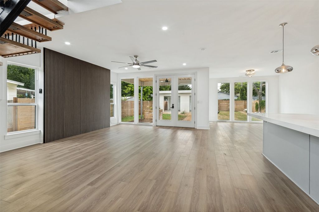 514 S Marlborough Avenue, Dallas, TX 75208