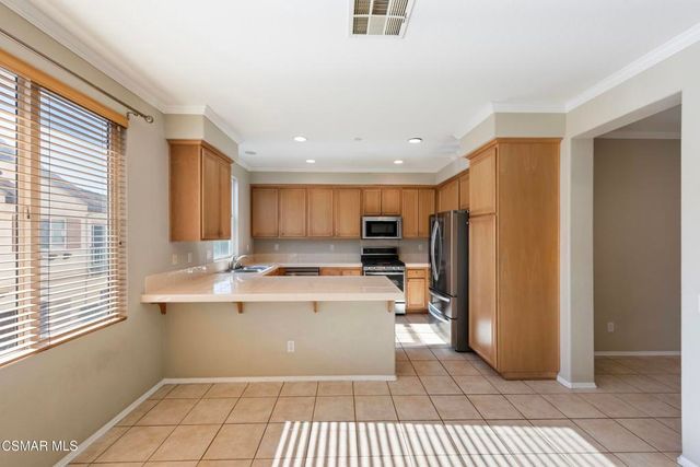 84 Via Katrina, Newbury Park, CA 91320