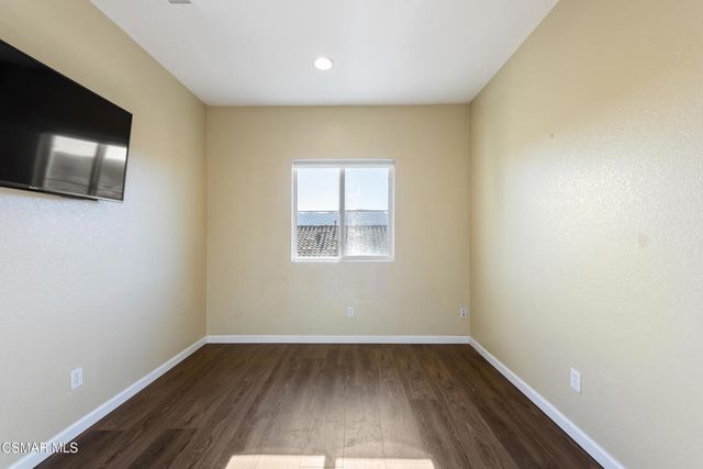 84 Via Katrina, Newbury Park, CA 91320