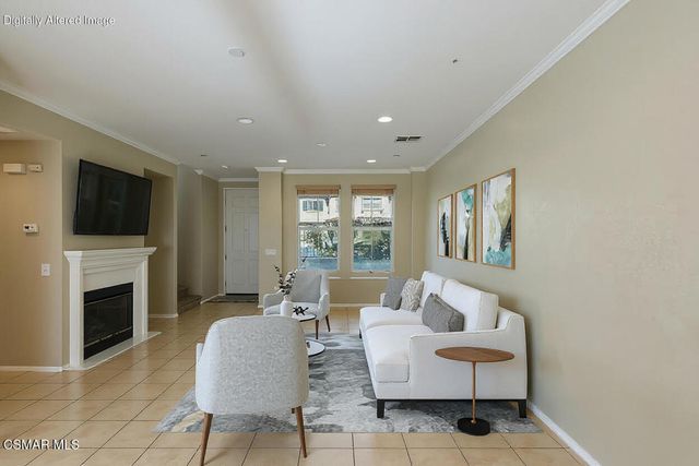 84 Via Katrina, Newbury Park, CA 91320