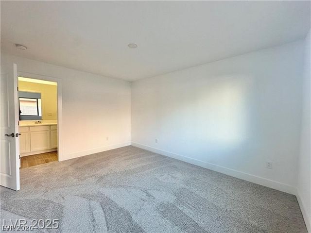 7348 Crown Landing Street, Las Vegas, NV 89113