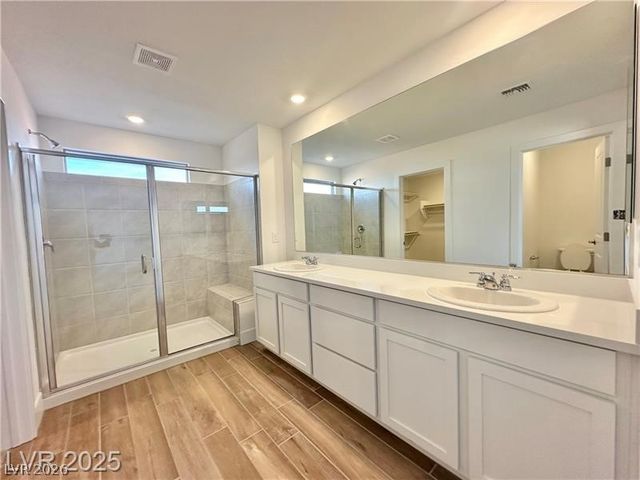 7348 Crown Landing Street, Las Vegas, NV 89113