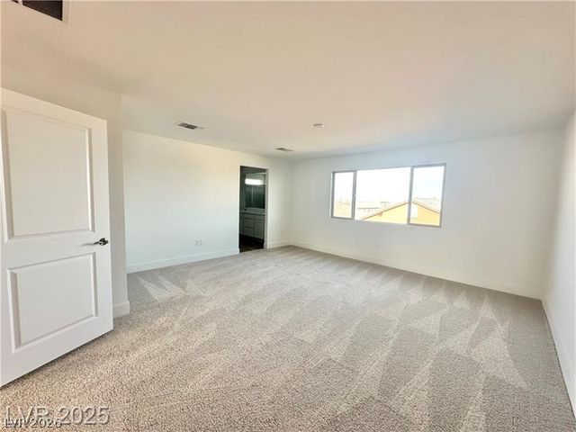 7348 Crown Landing Street, Las Vegas, NV 89113