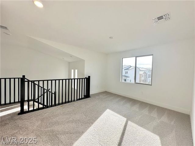 7348 Crown Landing Street, Las Vegas, NV 89113