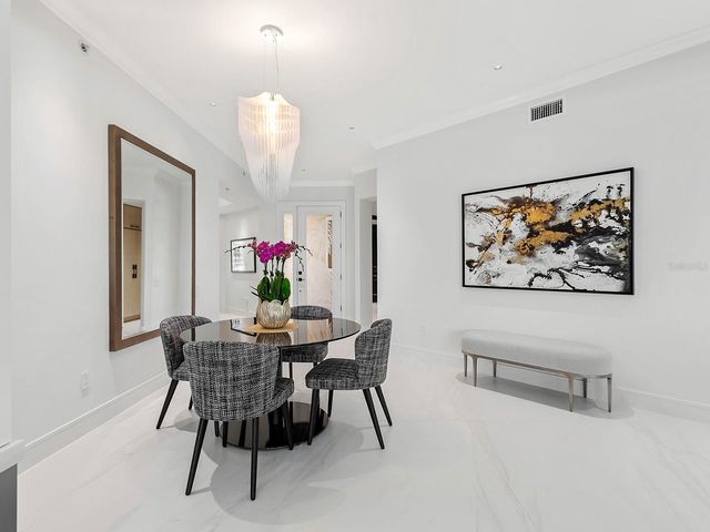 6427 MOORINGS POINT CIRCLE 101, Lakewood Ranch, FL 34202