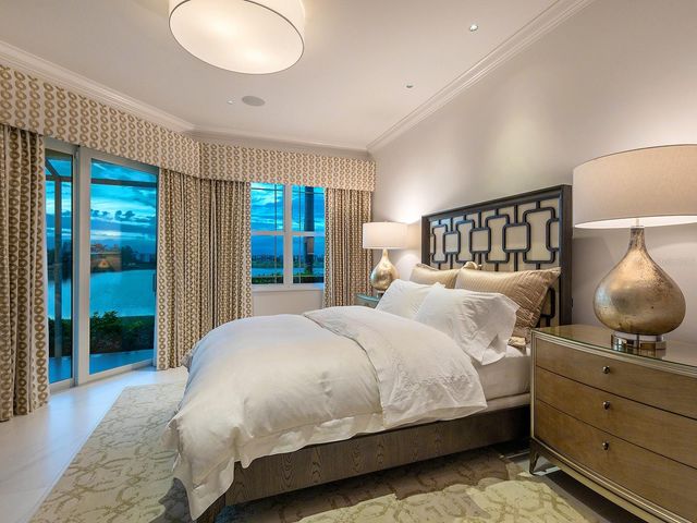 6427 MOORINGS POINT CIRCLE 101, Lakewood Ranch, FL 34202