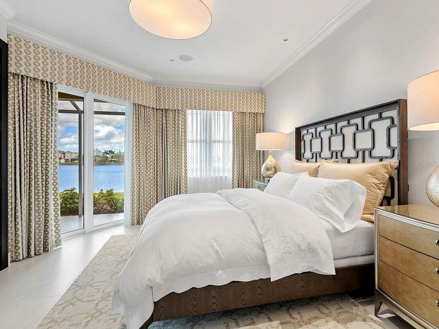 6427 MOORINGS POINT CIRCLE 101, Lakewood Ranch, FL 34202
