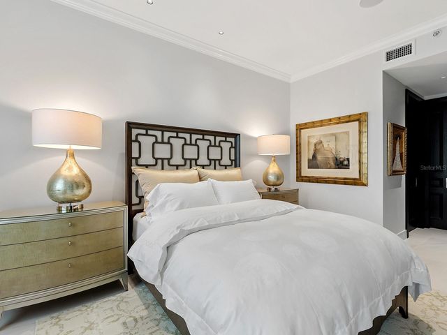 6427 MOORINGS POINT CIRCLE 101, Lakewood Ranch, FL 34202