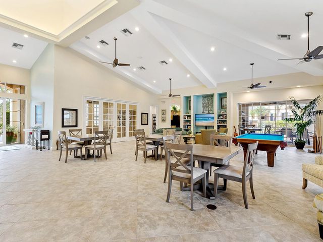 6427 MOORINGS POINT CIRCLE 101, Lakewood Ranch, FL 34202