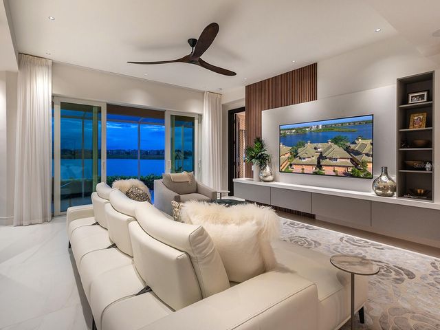6427 MOORINGS POINT CIRCLE 101, Lakewood Ranch, FL 34202