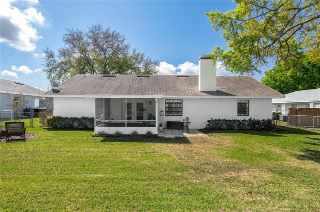 334 PALMVIEW CIRCLE N, Auburndale, FL 33823