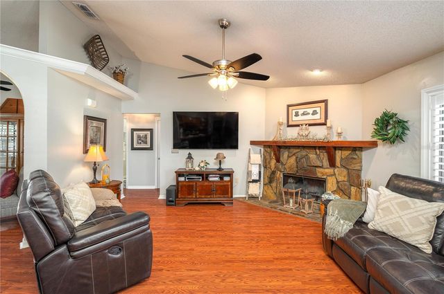 334 PALMVIEW CIRCLE N, Auburndale, FL 33823