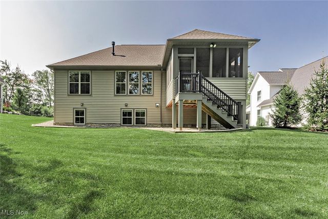 8086 Canyon Ridge, Chagrin Falls, OH 44023