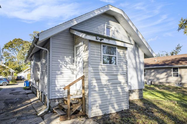 930 Mahlon Street, Lansing, MI 48906