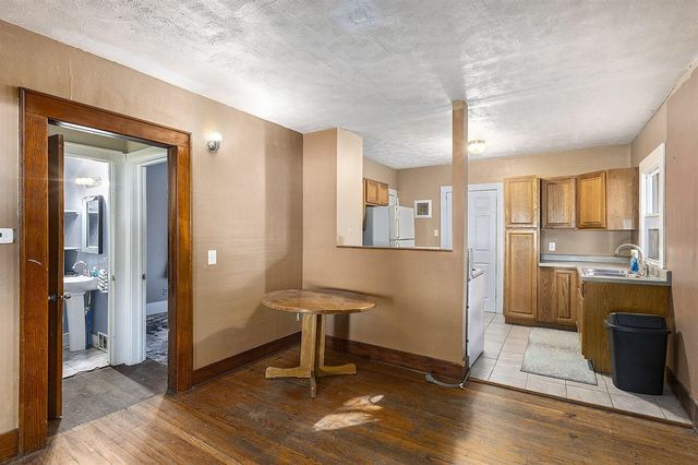 930 Mahlon Street, Lansing, MI 48906