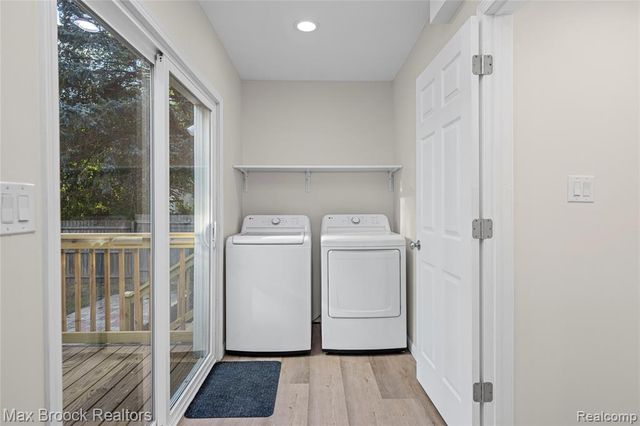 3187 Woodlawn Street, Commerce Twp, MI 48390