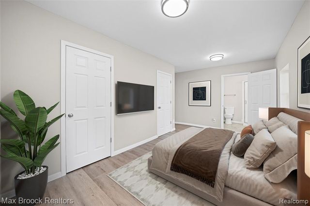 3187 Woodlawn Street, Commerce Twp, MI 48390