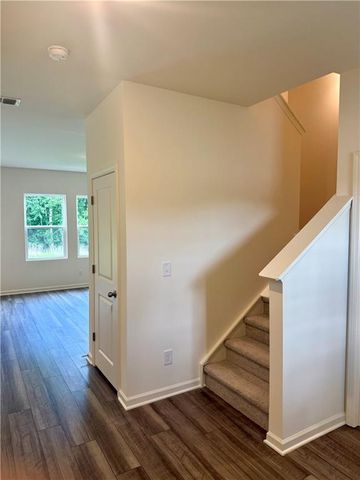 30 Crescent Boulevard, Carrollton, GA 30116