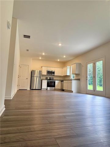 30 Crescent Boulevard, Carrollton, GA 30116