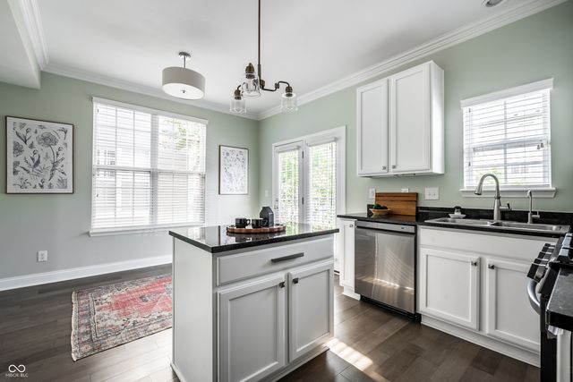 464 American Way S, Carmel, IN 46032