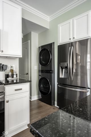464 American Way S, Carmel, IN 46032