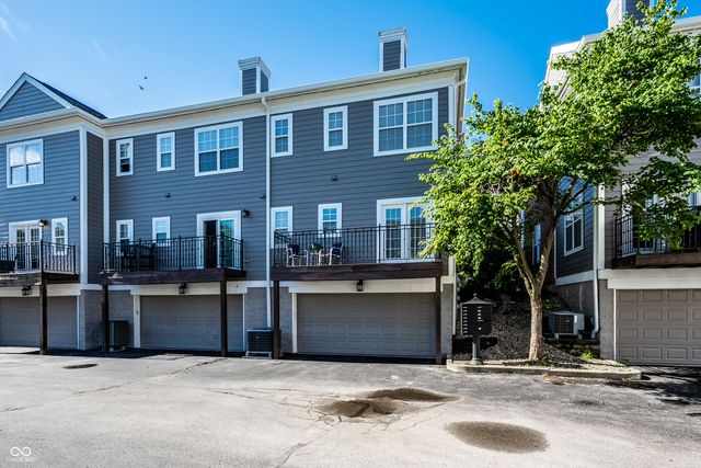 464 American Way S, Carmel, IN 46032