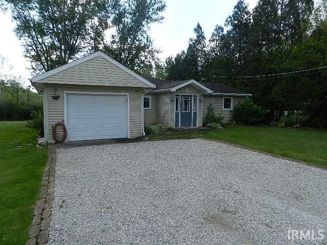 27 EMS B38A Lane, Leesburg, IN 46538