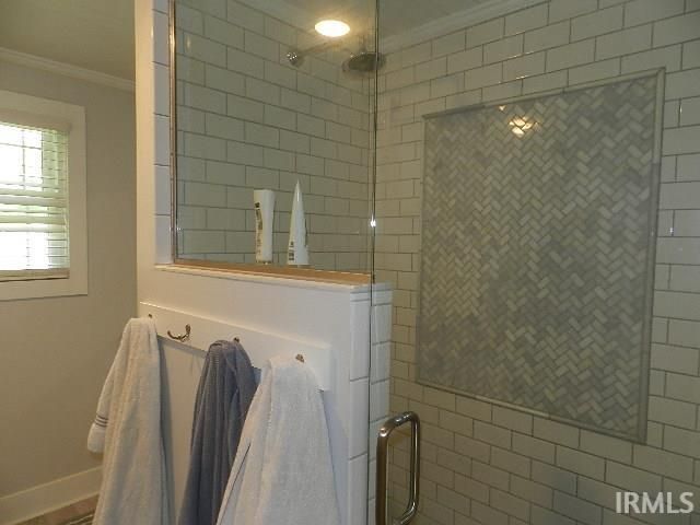 27 EMS B38A Lane, Leesburg, IN 46538