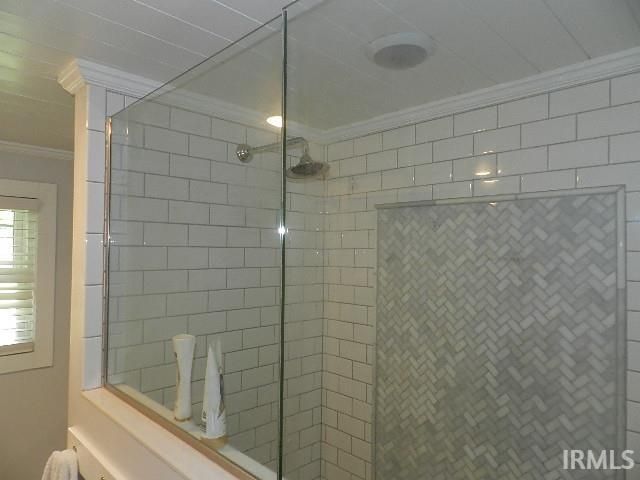 27 EMS B38A Lane, Leesburg, IN 46538