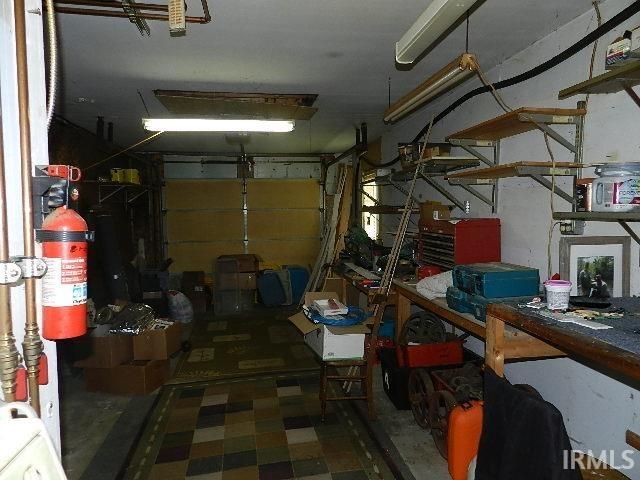 27 EMS B38A Lane, Leesburg, IN 46538