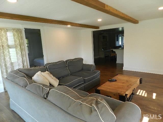 27 EMS B38A Lane, Leesburg, IN 46538