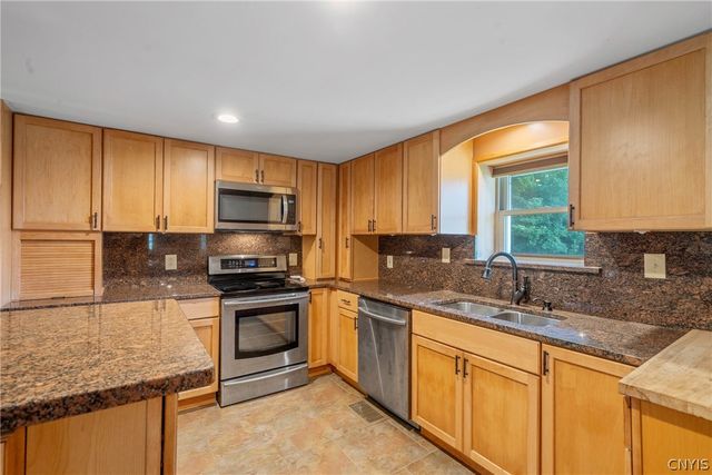 1430 County Route 7, Hannibal, NY 13126