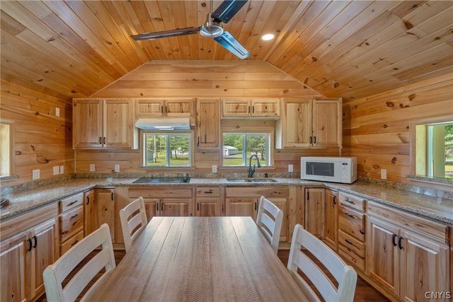1430 County Route 7, Hannibal, NY 13126