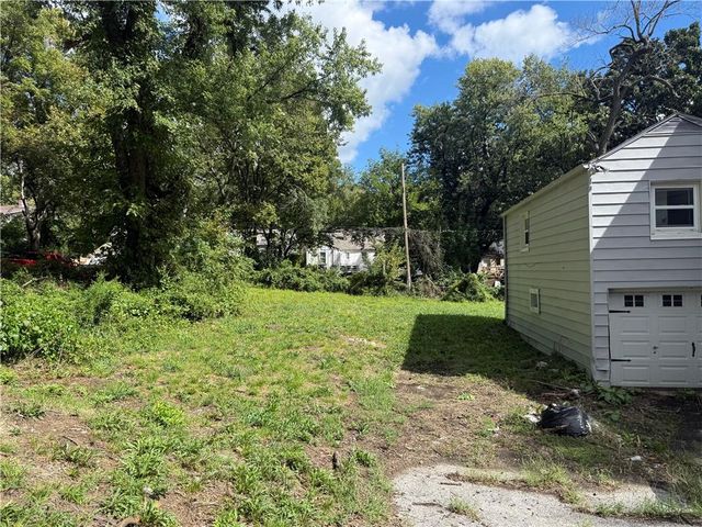 6741 Agnes Avenue, Kansas City, MO 64132