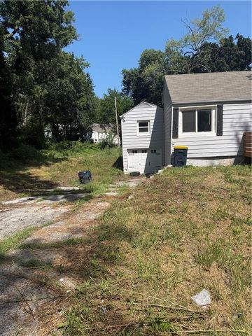 6741 Agnes Avenue, Kansas City, MO 64132