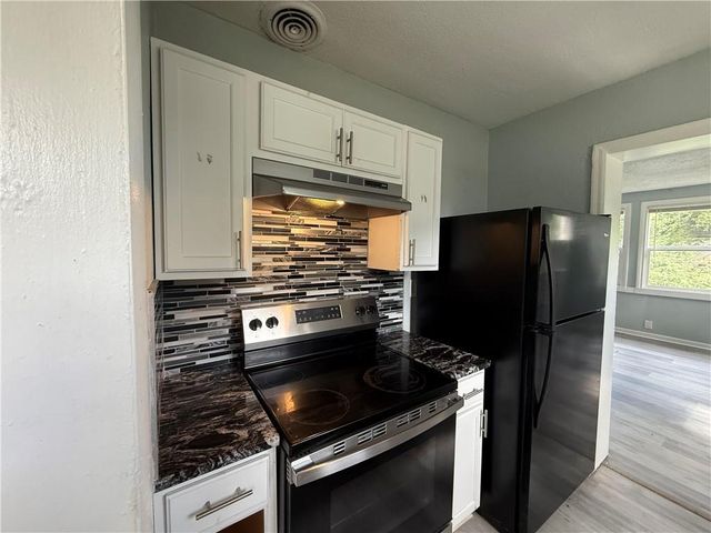 6741 Agnes Avenue, Kansas City, MO 64132