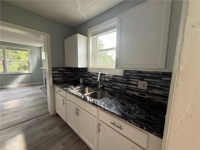 6741 Agnes Avenue, Kansas City, MO 64132