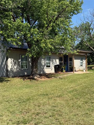 904 County Street 2983, Blanchard, OK 73010